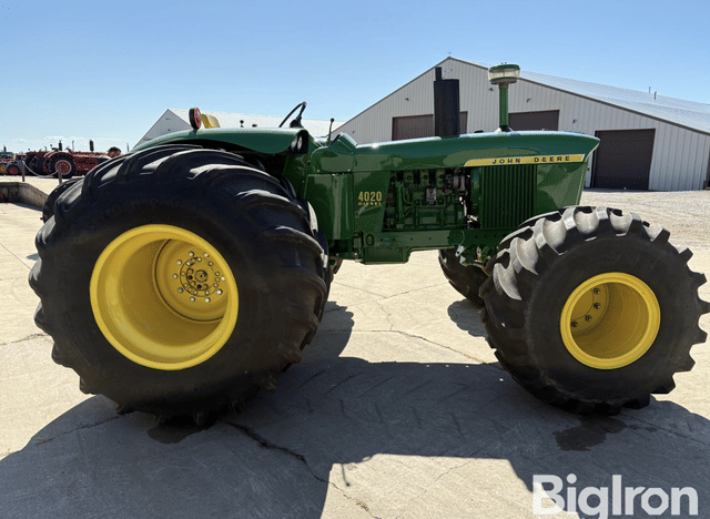 Image of John Deere 4020 equipment image 3