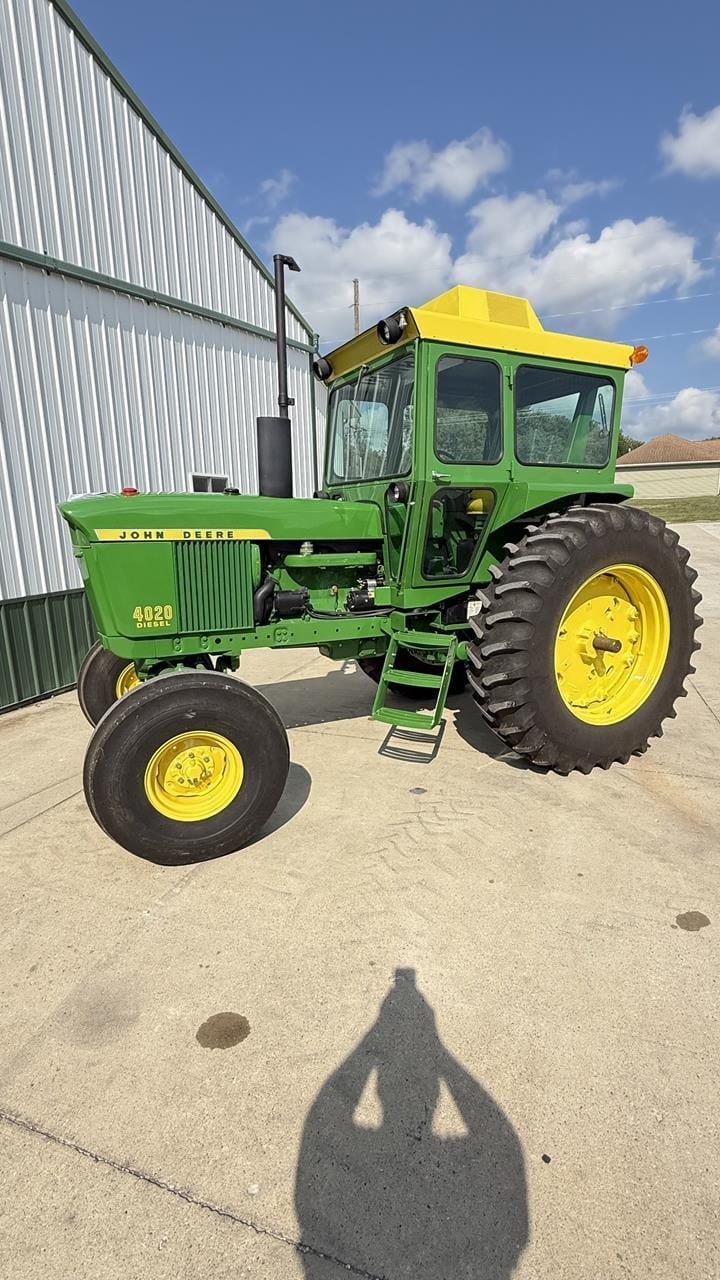 1971 John Deere 4020 Equipment Image0