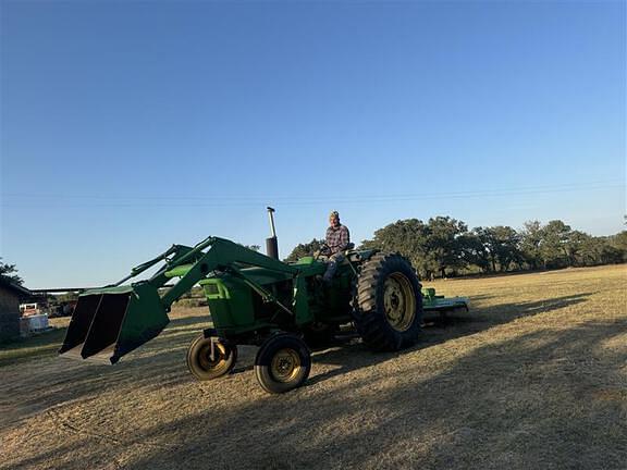 Image of John Deere 4020 equipment image 2