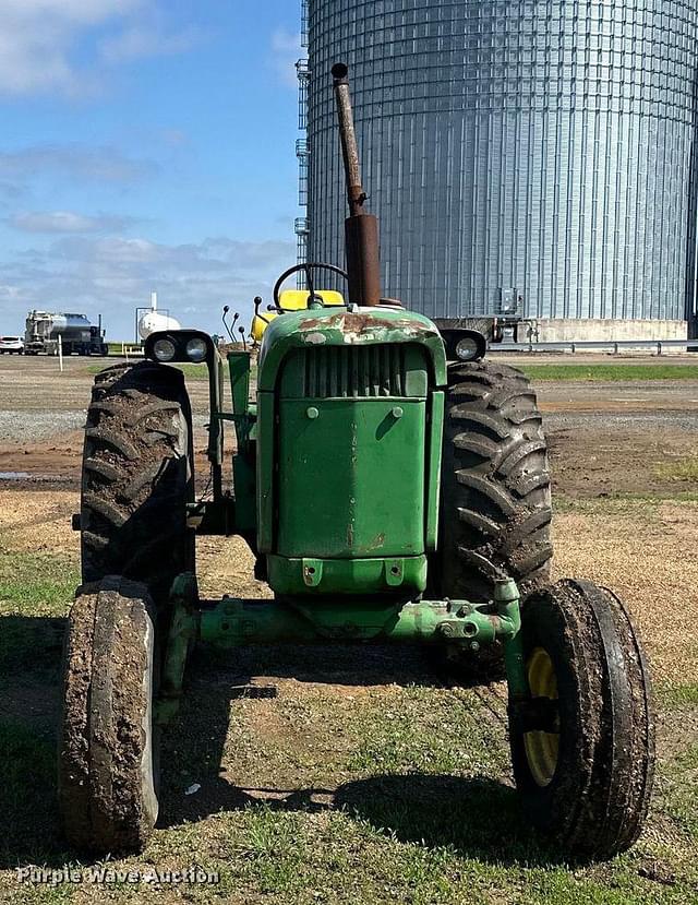 Image of John Deere 4020 equipment image 1