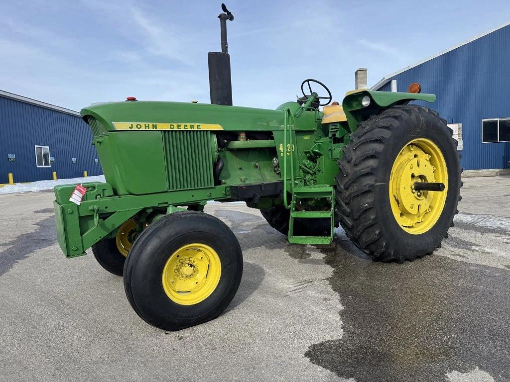 Image of John Deere 4020 Primary image