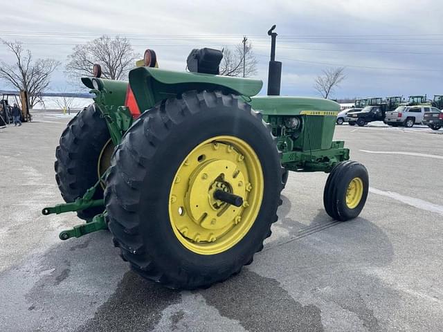 Image of John Deere 4020 equipment image 4