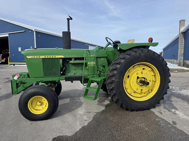 Image of John Deere 4020 equipment image 1