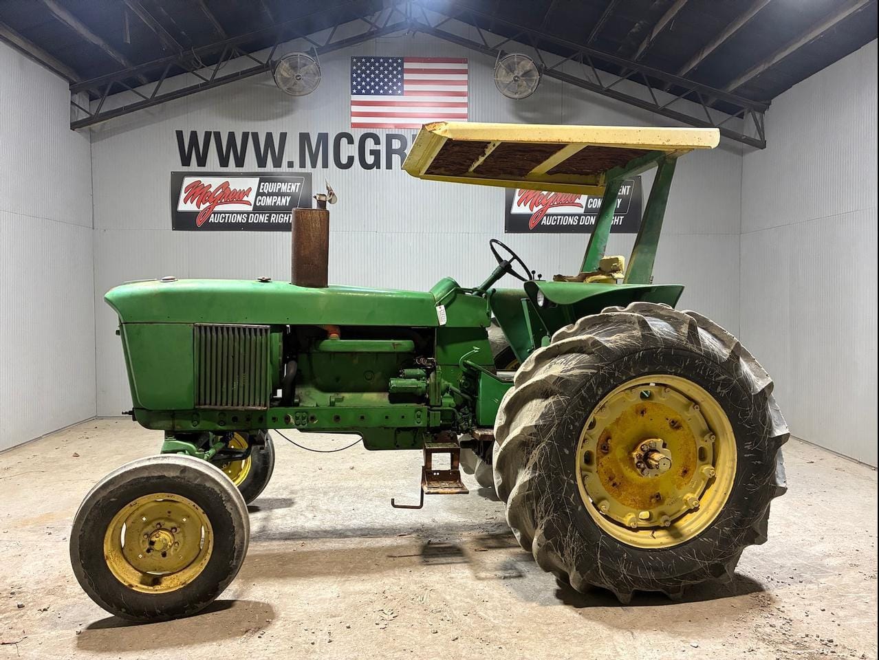 1971 John Deere 4020 Equipment Image0