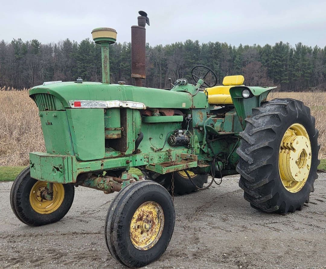 Image of John Deere 4025 Primary image