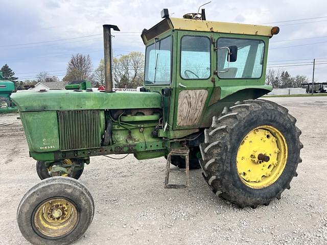 Image of John Deere 4320 equipment image 1