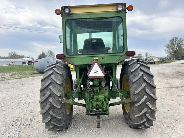 Image of John Deere 4320 equipment image 3