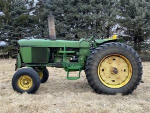 1971 John Deere 4320 Image