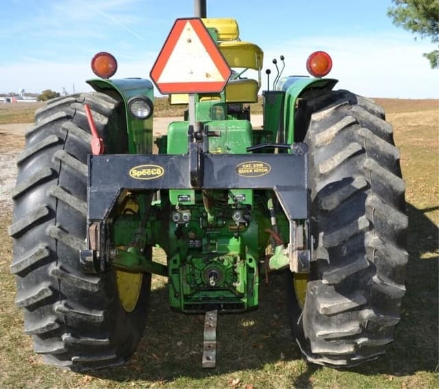 Image of John Deere 4320 equipment image 2