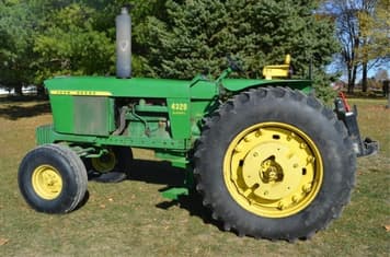 Main image John Deere 4320