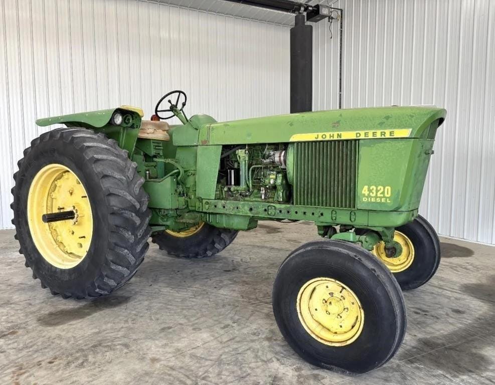 1971 John Deere 4320 Equipment Image0