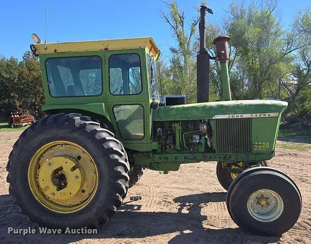 Image of John Deere 4320 equipment image 3