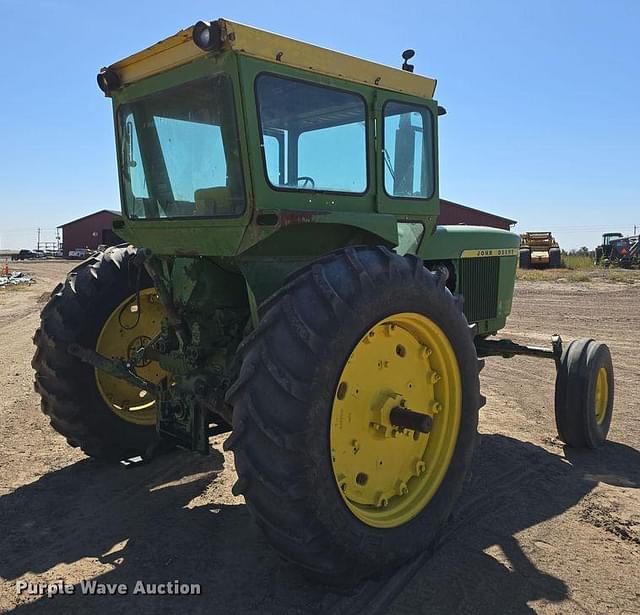 Image of John Deere 4320 equipment image 4