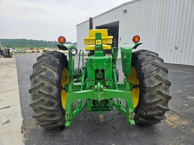 Image of John Deere 4320 equipment image 3