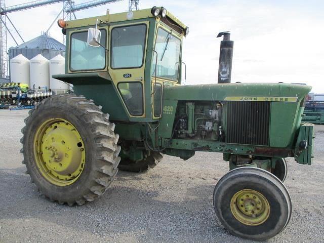 Image of John Deere 4620 equipment image 1