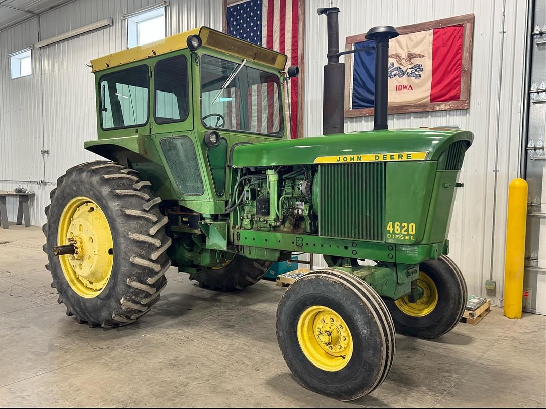 Image of John Deere 4620 Primary image