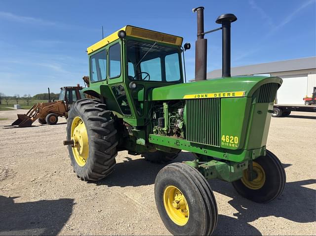 Image of John Deere 4620 equipment image 1