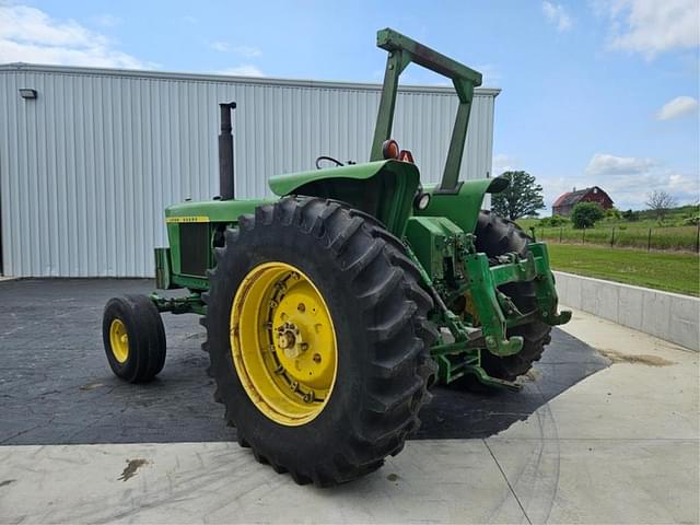 Image of John Deere 4620 equipment image 2
