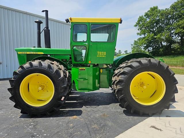 Image of John Deere 7020 equipment image 1