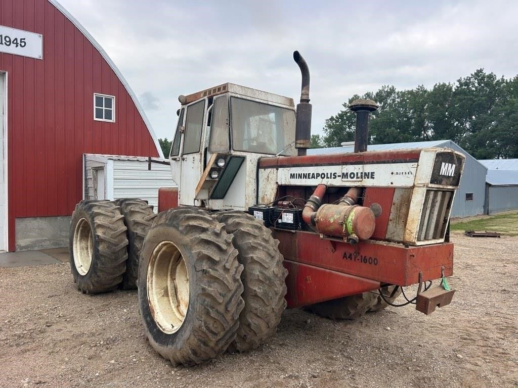 1971 Minneapolis-Moline A4T-1600 Equipment Image0