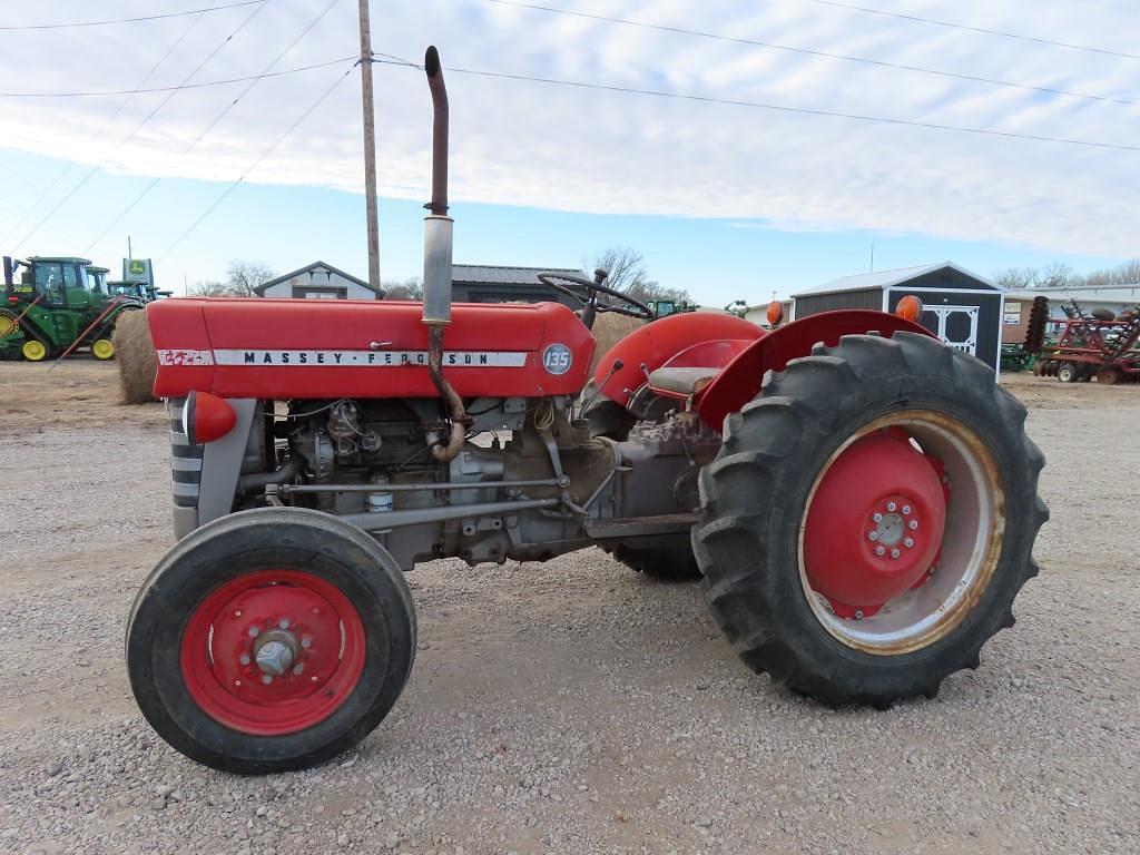 Image of Massey Ferguson 135 Primary image