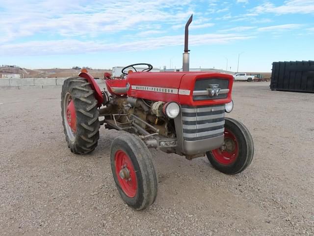 Image of Massey Ferguson 135 equipment image 3