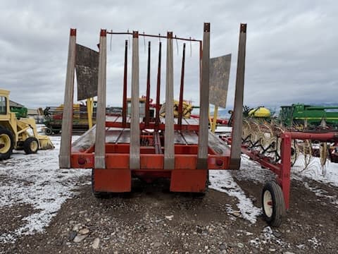 Image of New Holland 1049 equipment image 3