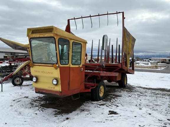 Image of New Holland 1049 equipment image 1