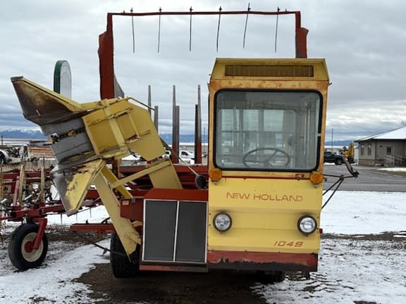 Image of New Holland 1049 Primary image