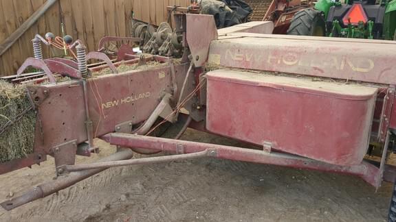 Image of New Holland 273 equipment image 3