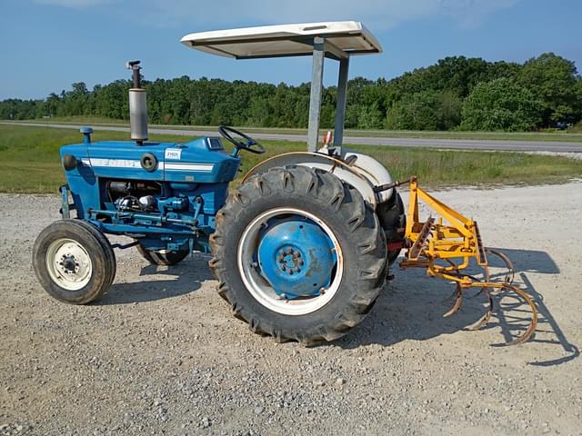 Image of Ford 3000 equipment image 3