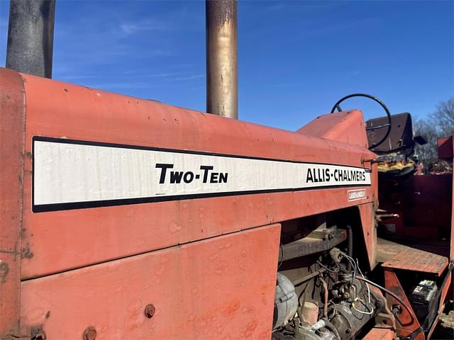 Image of Allis Chalmers 210 equipment image 3