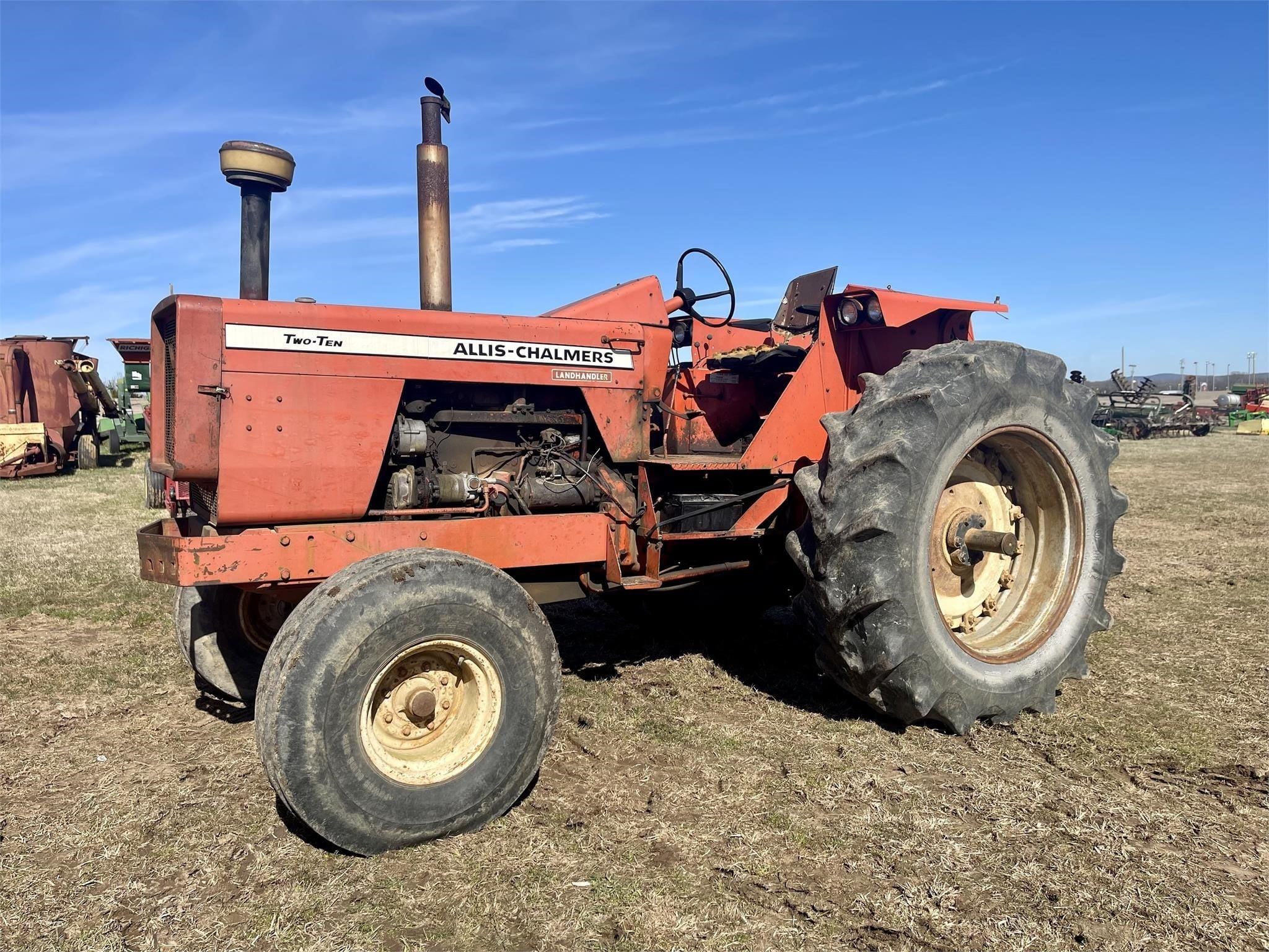 1972 Allis Chalmers 210 Equipment Image0