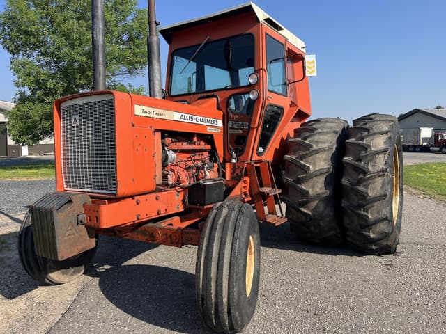 Image of Allis Chalmers 220 equipment image 1