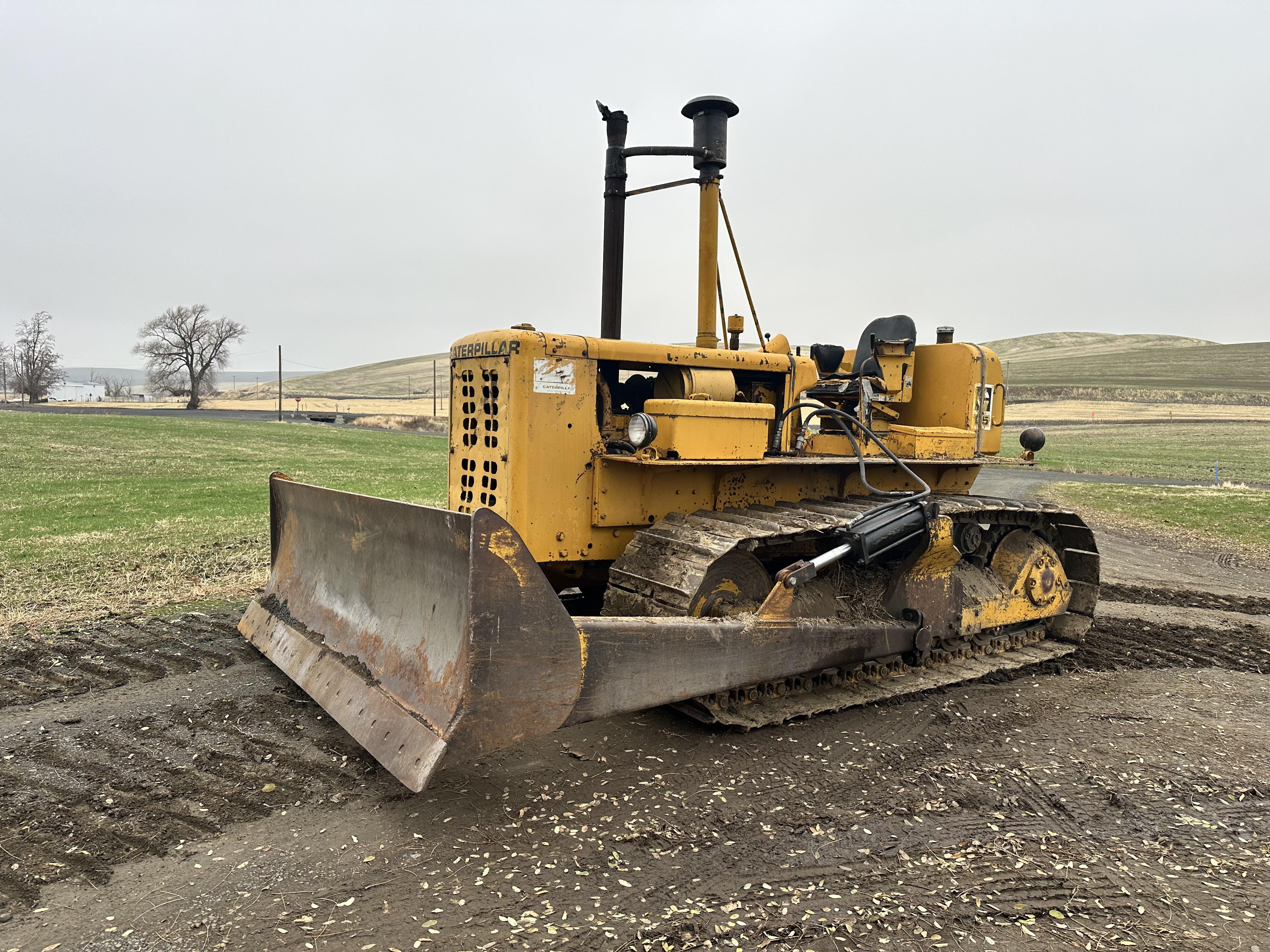 Main image Caterpillar D5