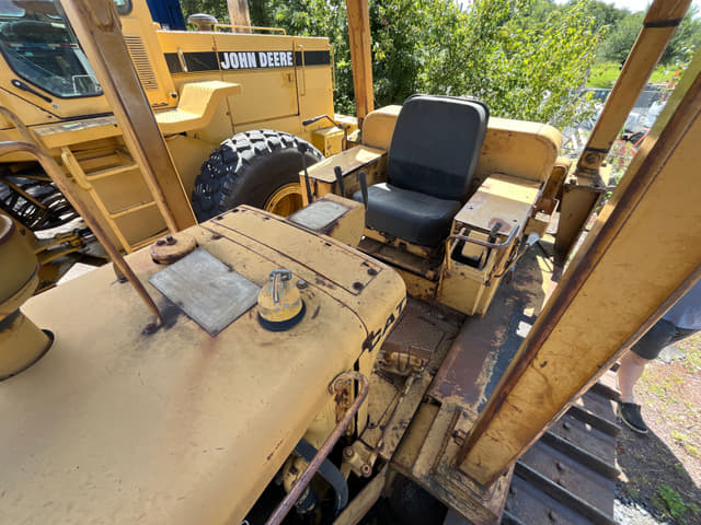 Image of Caterpillar D5 equipment image 1