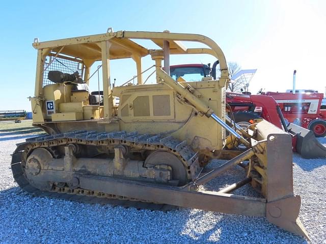 Image of Caterpillar D6C equipment image 1