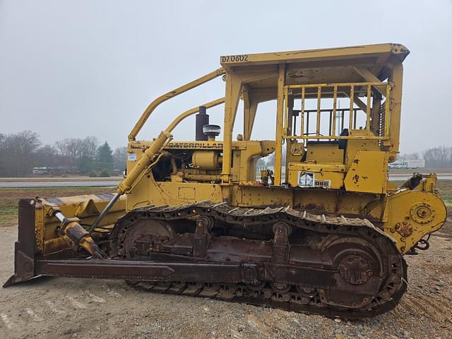 Image of Caterpillar D6C equipment image 4