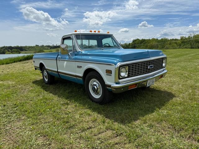 Image of Chevrolet C20 equipment image 1