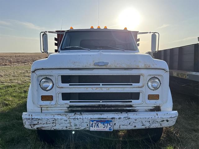 Thumbnail image Chevrolet C50 4