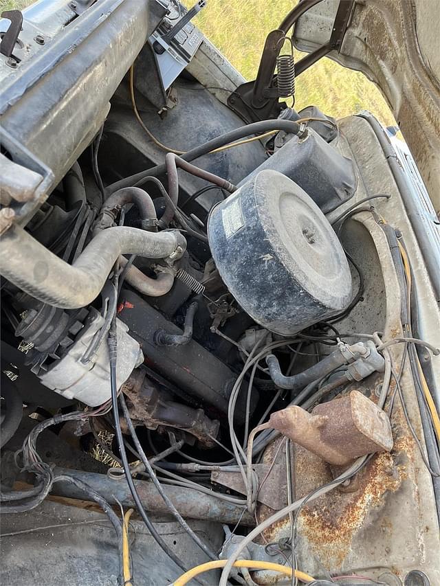 Thumbnail image Chevrolet C50 6