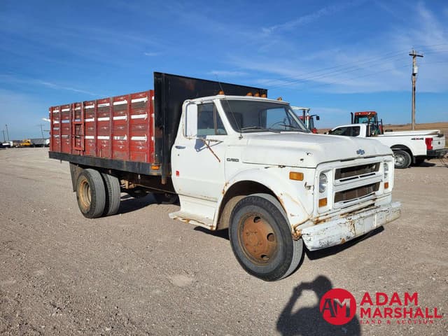 Image of Chevrolet C50 equipment image 1