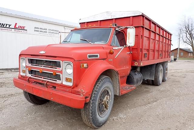 Image of Chevrolet C60 equipment image 2