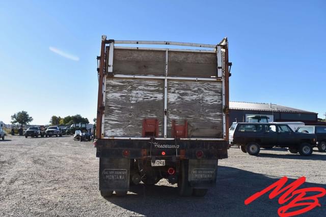 Image of Chevrolet C60 equipment image 4