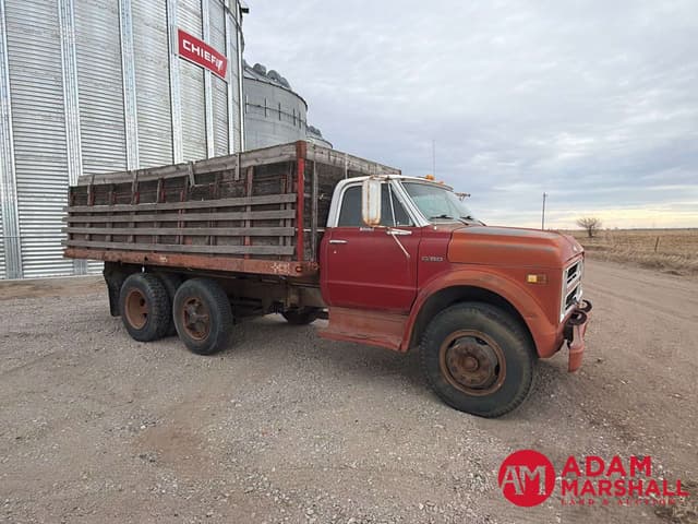 Image of Chevrolet C60 equipment image 1