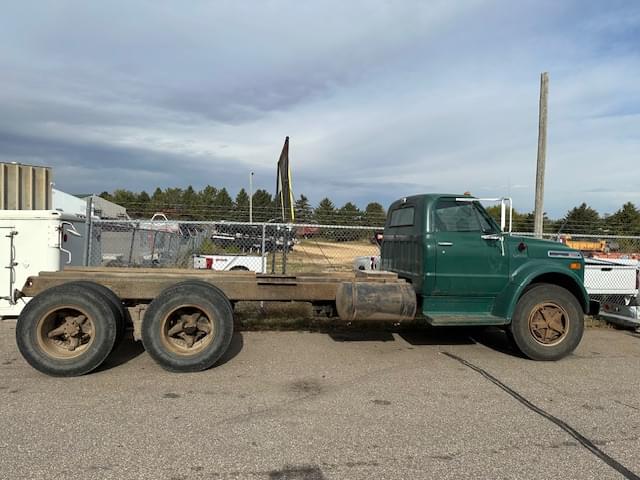 Image of Chevrolet C60 equipment image 2