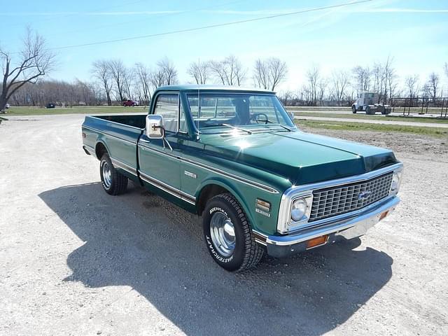 Image of Chevrolet Cheyenne 10 equipment image 3