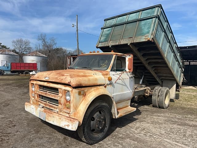 Image of Chevrolet C50 equipment image 3