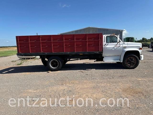 Image of Chevrolet C50 equipment image 3