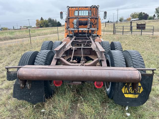 Image of Chevrolet C-80 equipment image 3